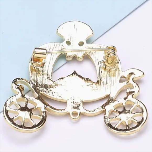 Pumpkin Carriage Brooch Pin Back Faux Jewels Gold Color Background - Elegant - Picture 5 of 5
